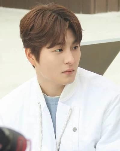 Jung Gun-joo thumbnail
