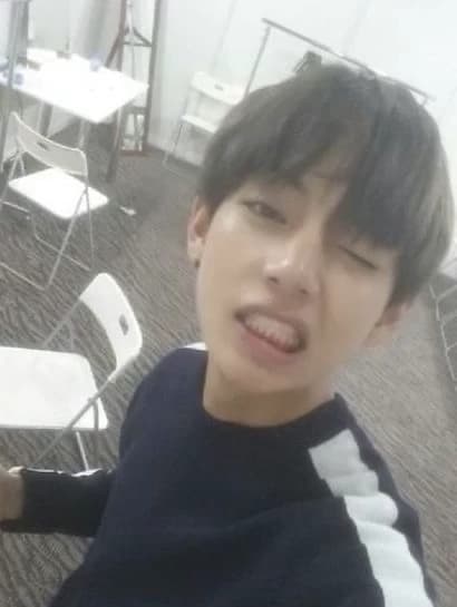 Kim taehyung thumbnail