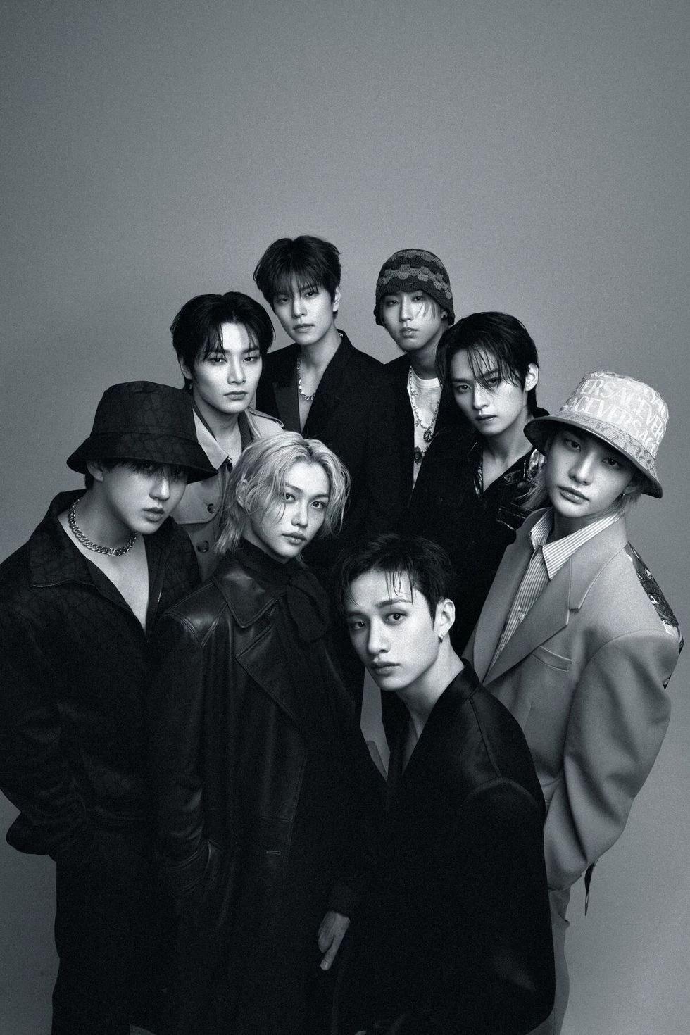 Stray kids thumbnail