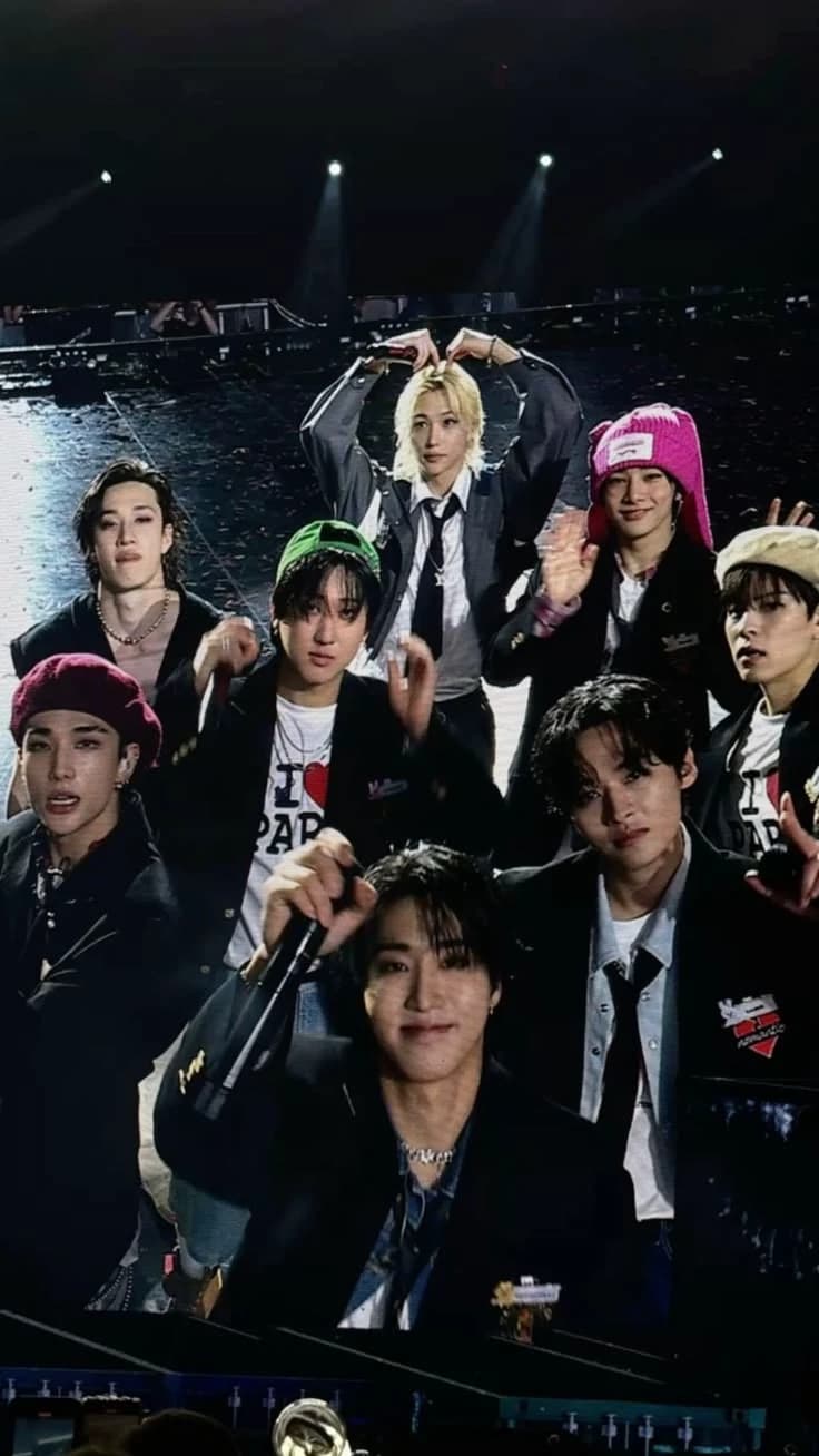 Stray Kids  thumbnail