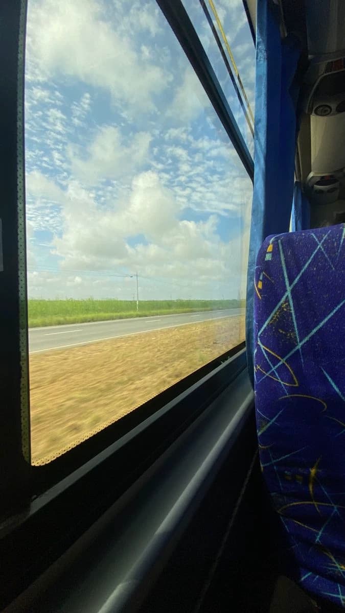 Bus going to the beach thumbnail