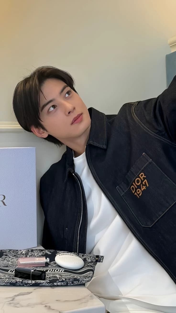 Eunwoo thumbnail