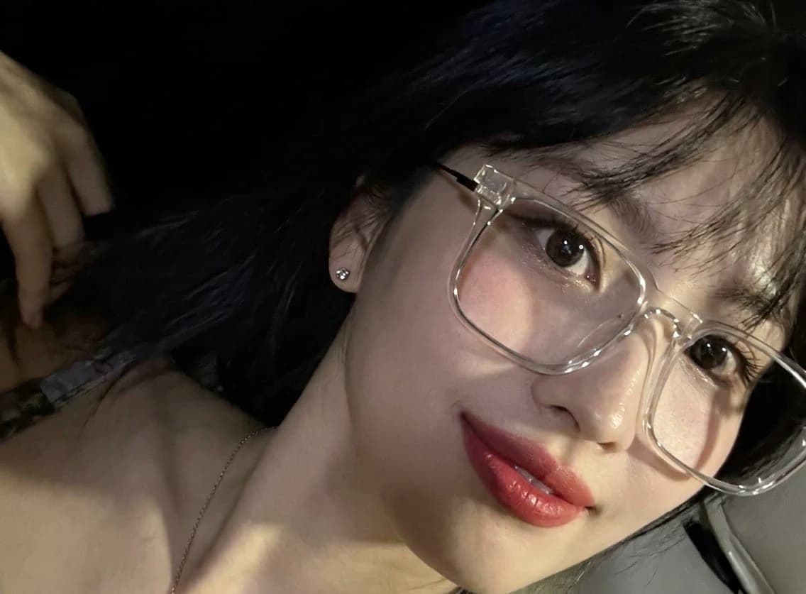 Nayeon thumbnail