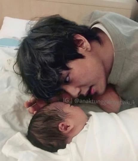 Taehyung (Tae) thumbnail