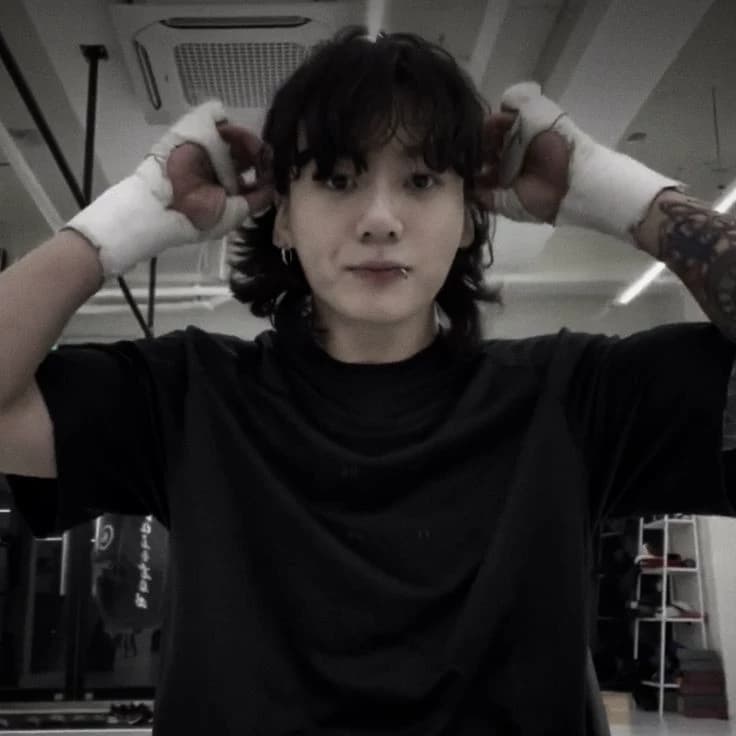 Jeon Jungkook thumbnail