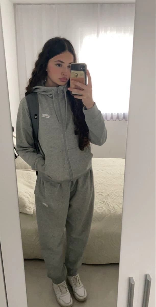 Fabiana thumbnail