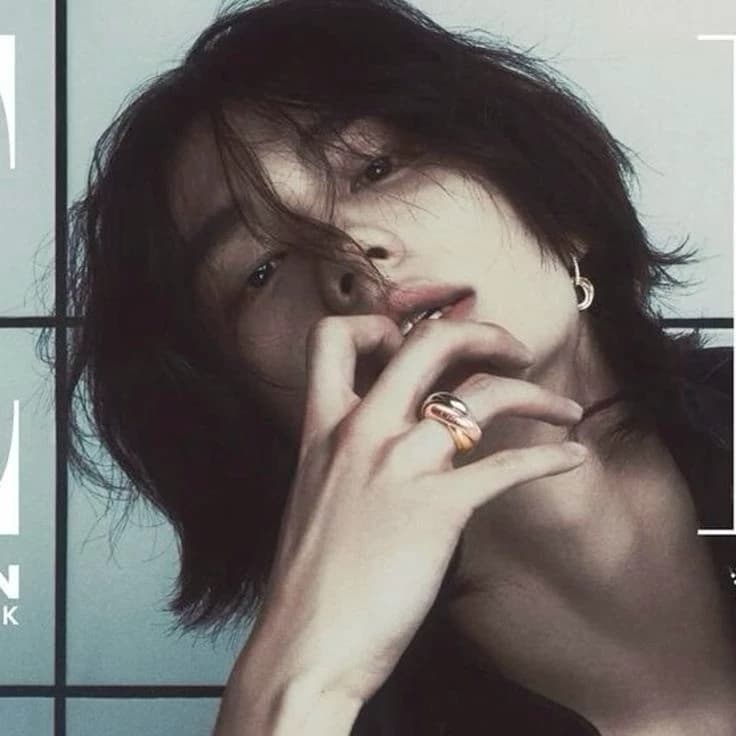 Hyunjin thumbnail