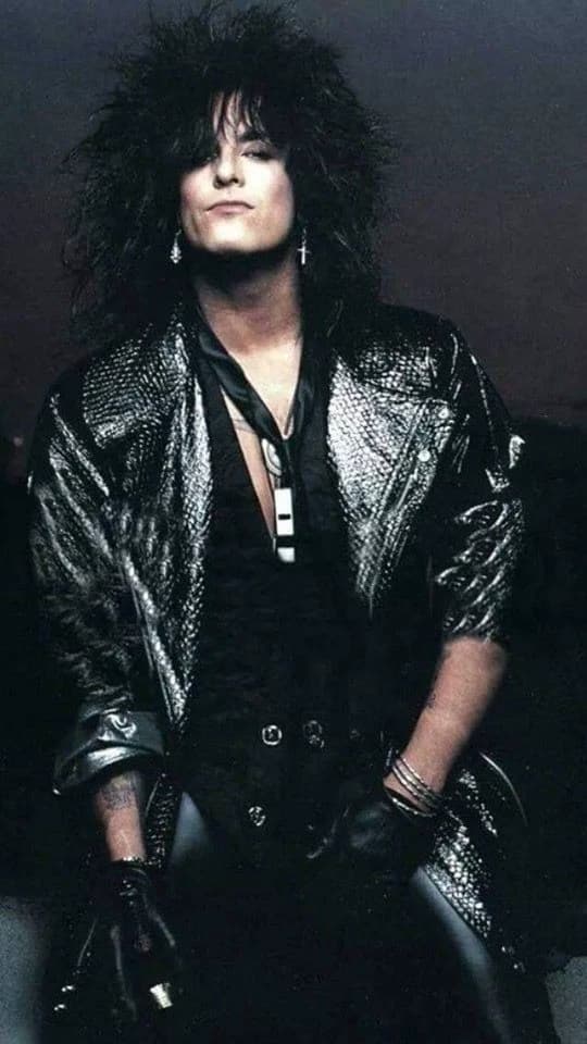 Nikki Sixx 🫦 thumbnail