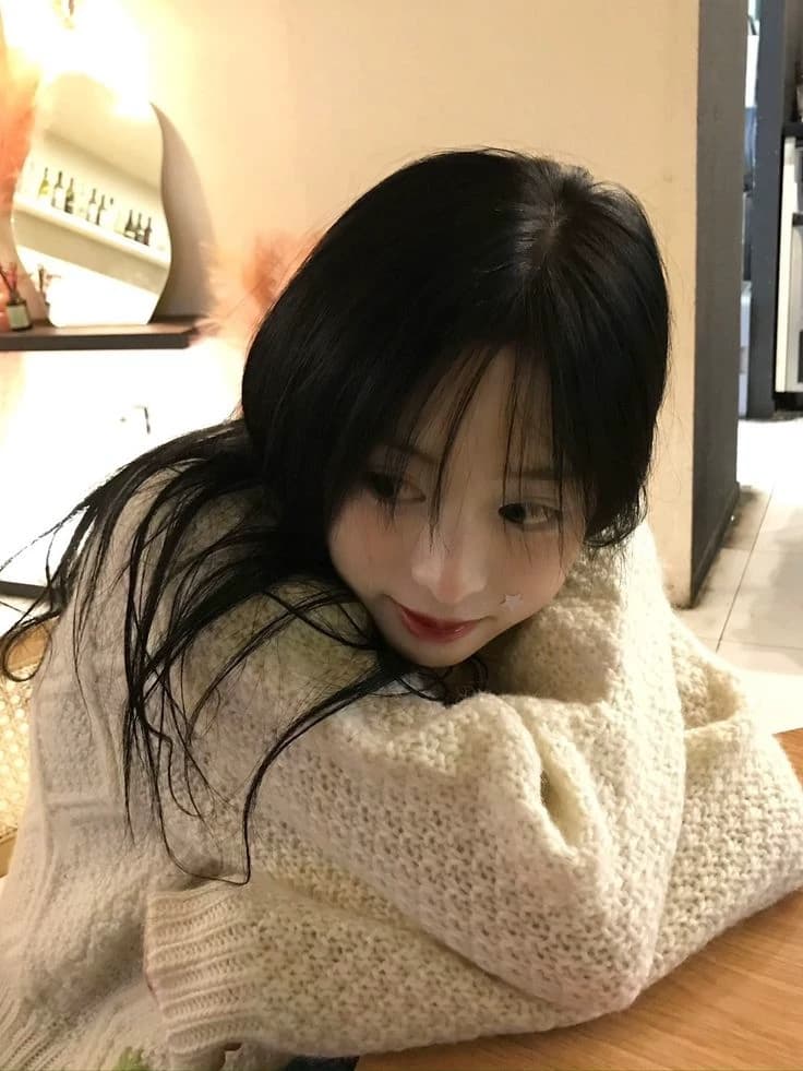 Ahyeon (Babymonster) thumbnail