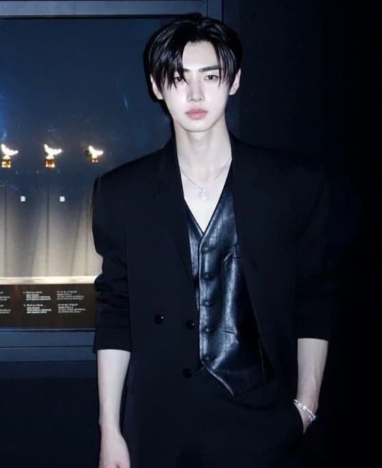 Sunghoon thumbnail
