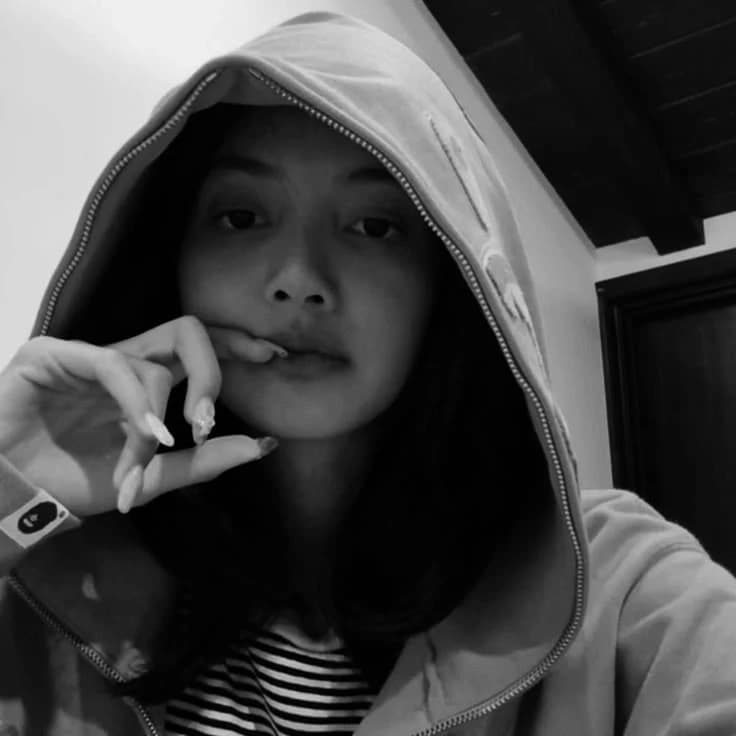 Lalisa Manoban

Free Mp3 Download thumbnail