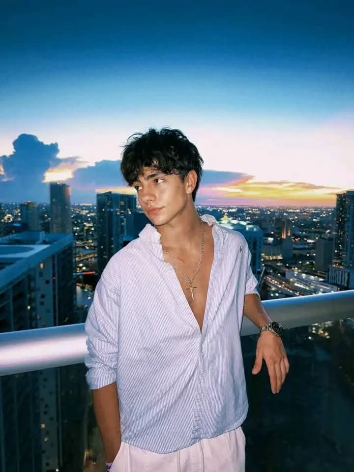 Lukas urkijo thumbnail