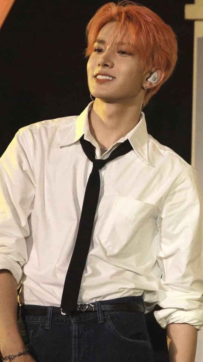 Lee Heeseung  thumbnail