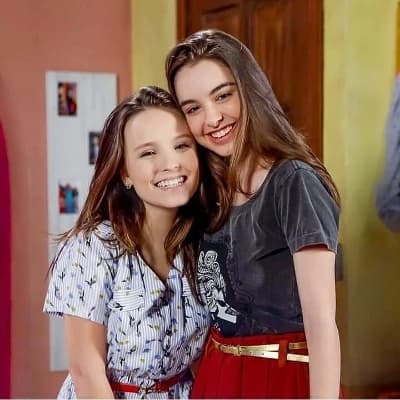Larissa and Raquel thumbnail