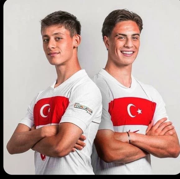Arda Güler y Kenan Yildiz thumbnail