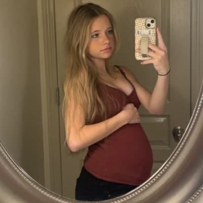 Chloe Evans thumbnail
