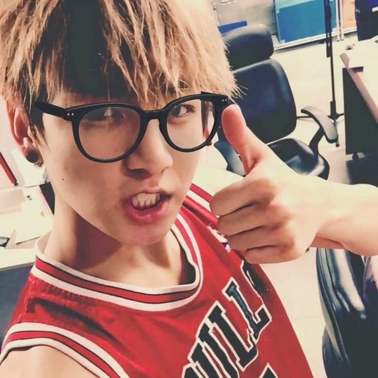 Jeon Jungkook thumbnail