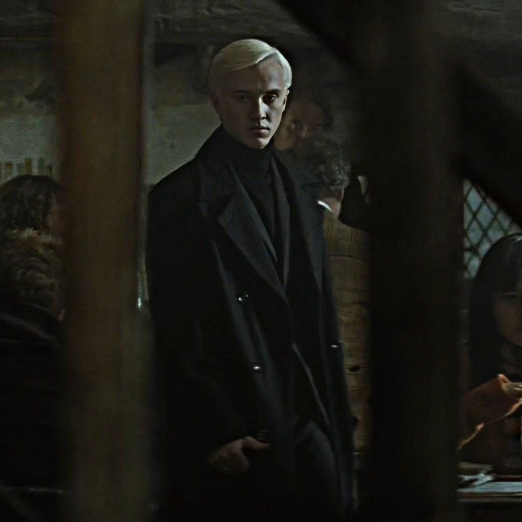 Draco Malfoy thumbnail