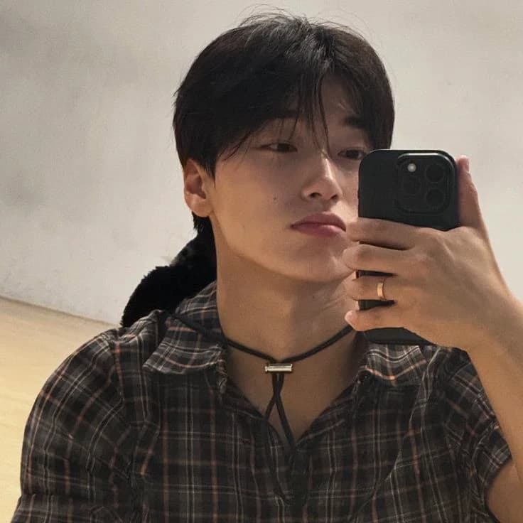 Choi San thumbnail