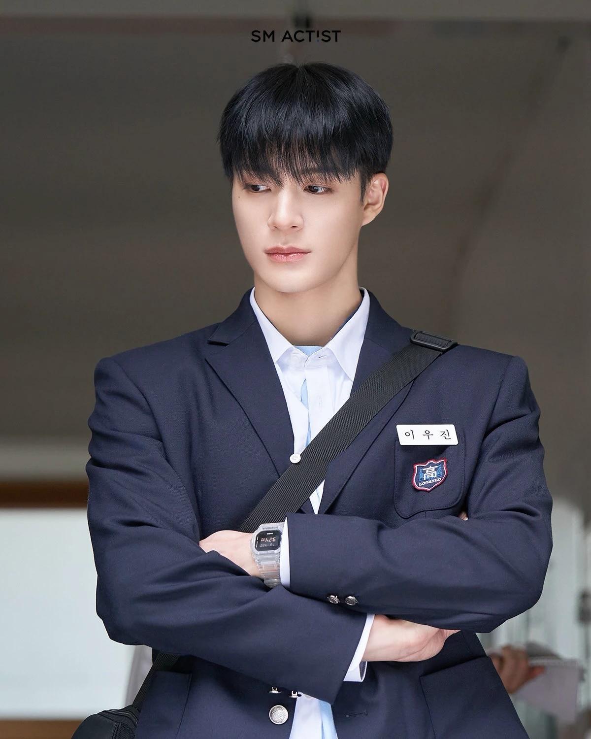 LEE JENO thumbnail