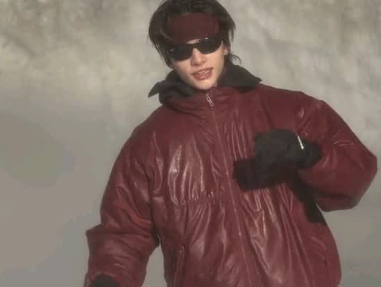 Hwang Hyunjin thumbnail