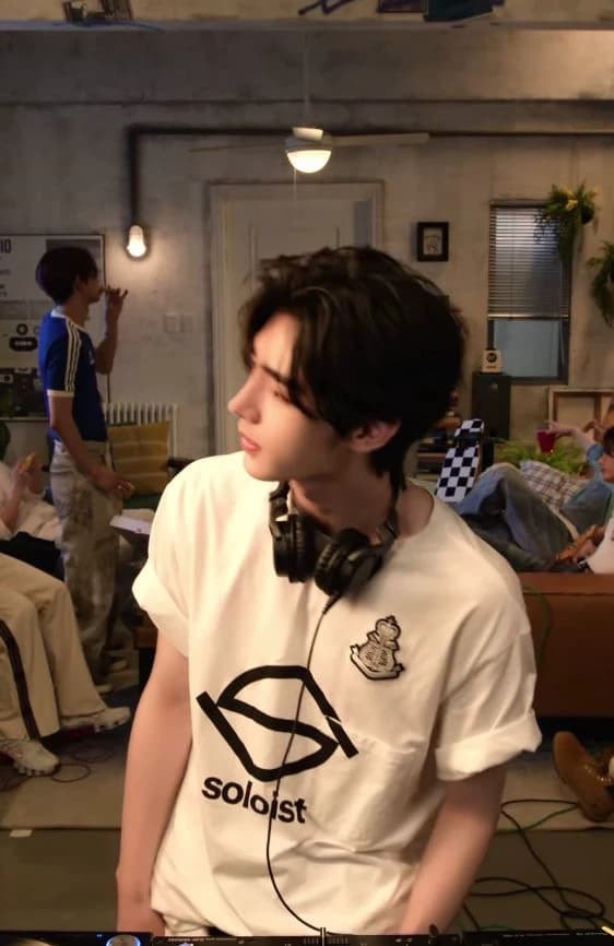 Sunghoon thumbnail