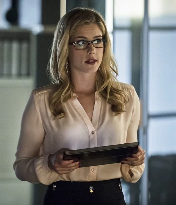 Felicity Smoak  thumbnail