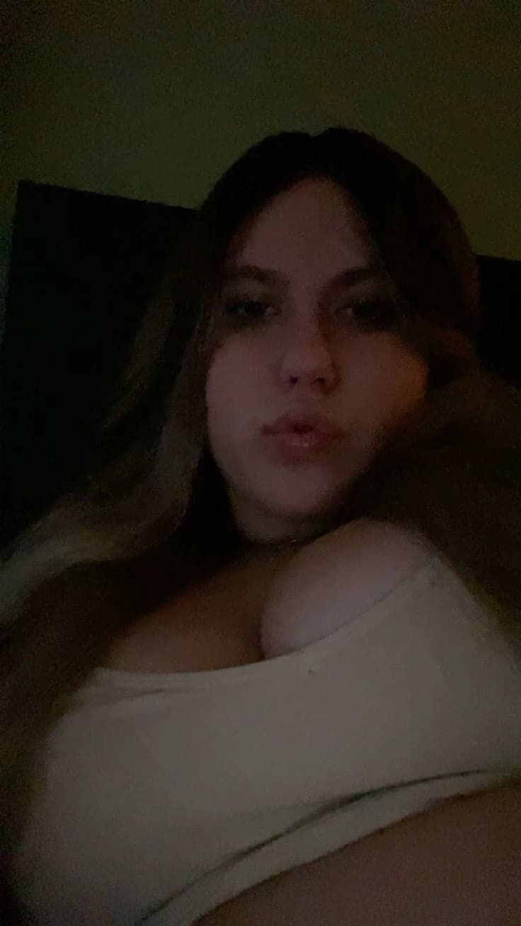 Arianna—Big Boobs Step-Sister thumbnail