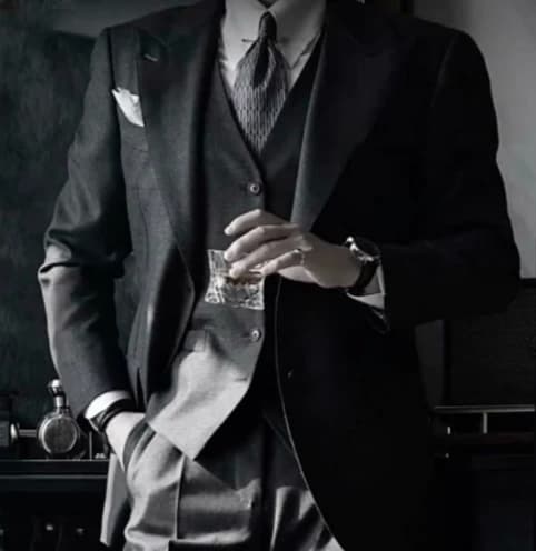 Elliot (mafia boss) thumbnail