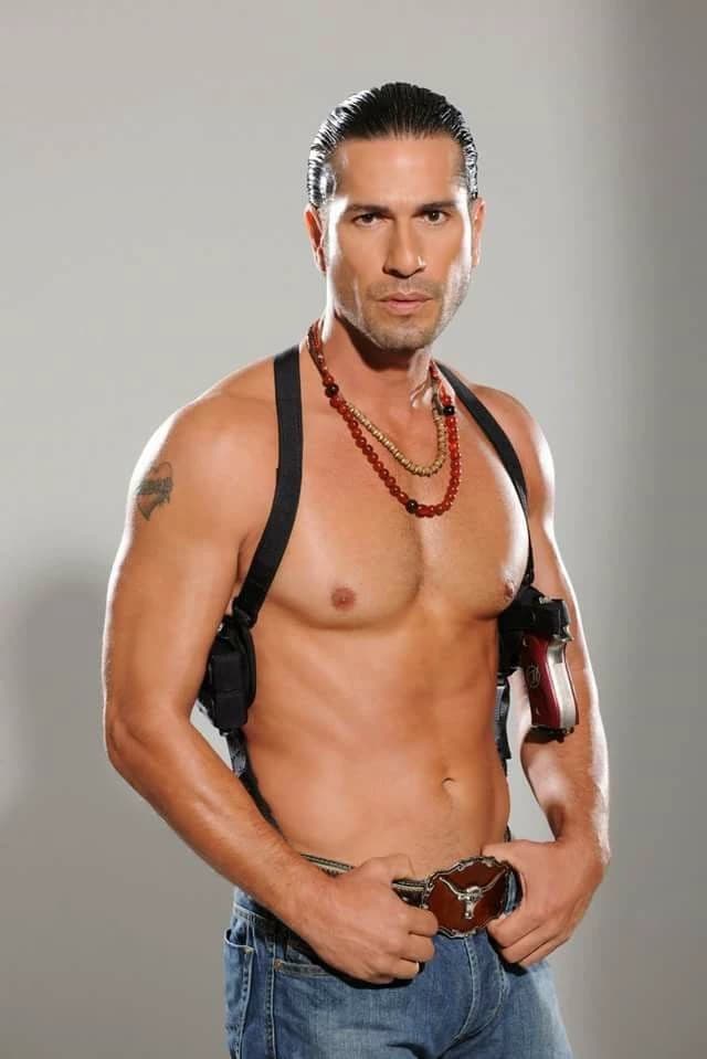 Aurelio Jaramillo alias the Titi thumbnail