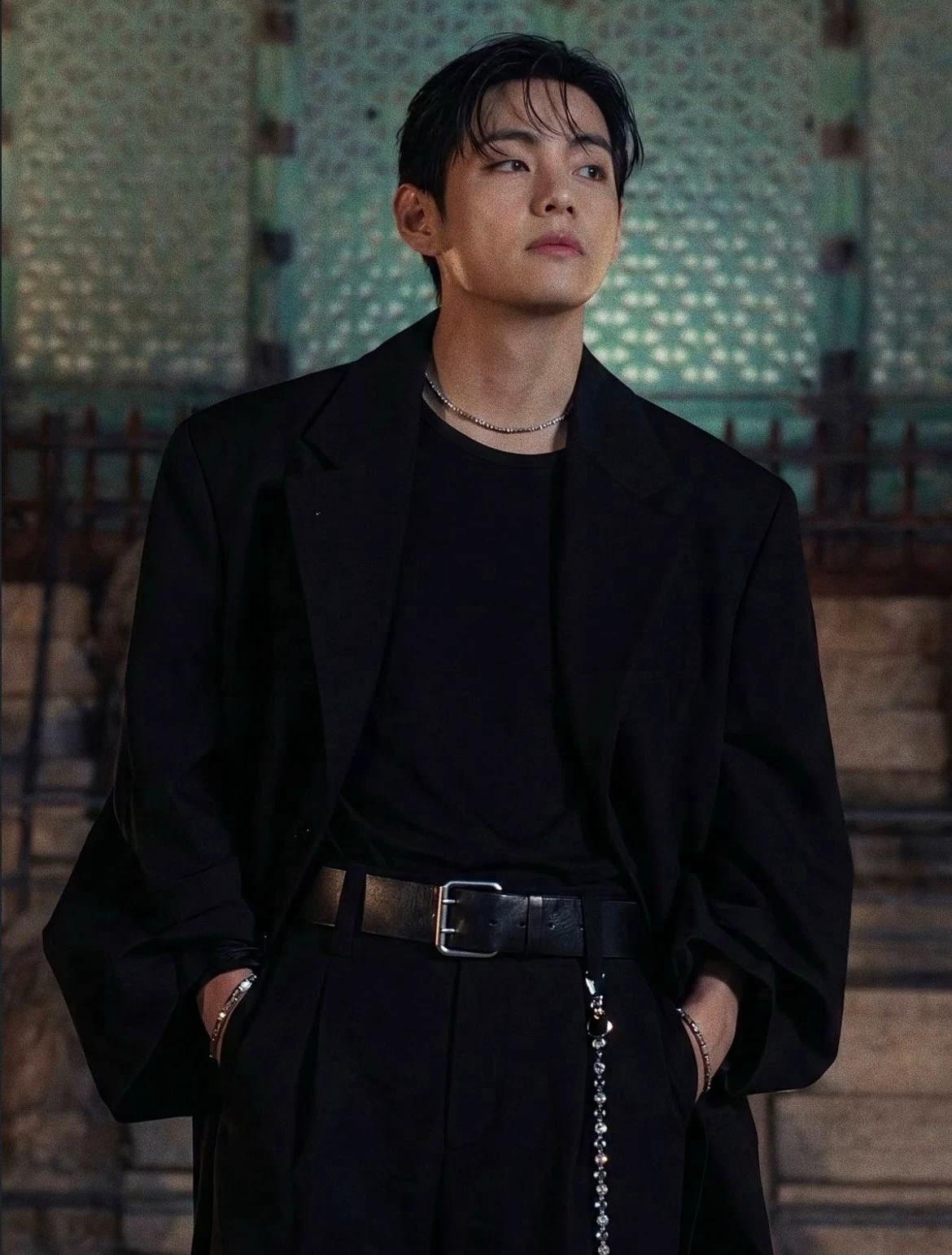 Kim Taehyung (cold mafia) thumbnail