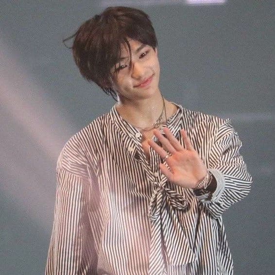 황현진- Hwang Hyunjin thumbnail