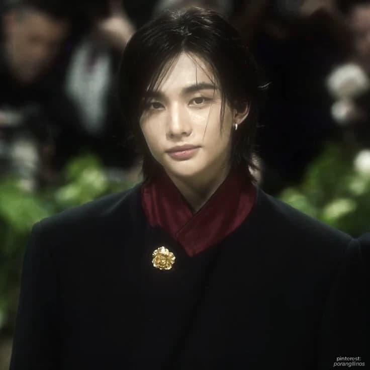 Hwang Hyunjin thumbnail
