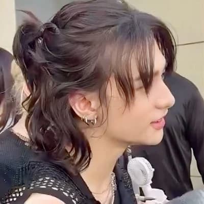 Hwang Hyunjin thumbnail