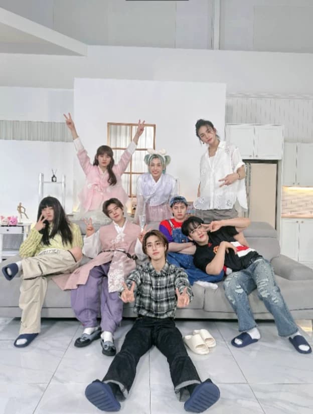 Stray kids thumbnail
