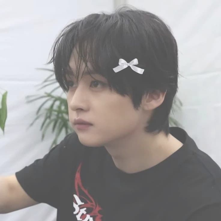 Lee Know thumbnail