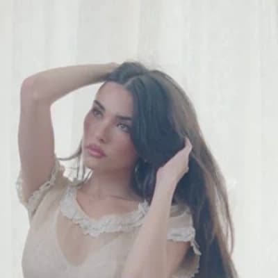 Samantha  thumbnail
