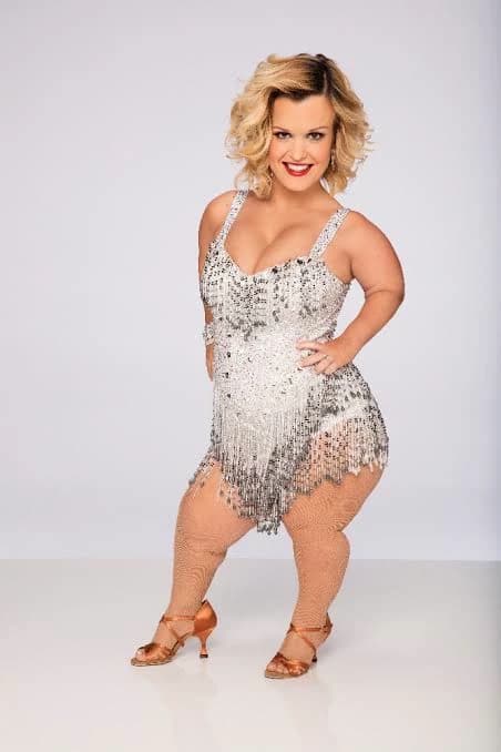 Tracey (Las Vegas midget show girl ) thumbnail
