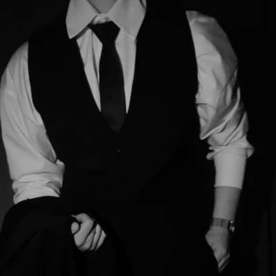 Leo | Vampire Boyfriend.  thumbnail