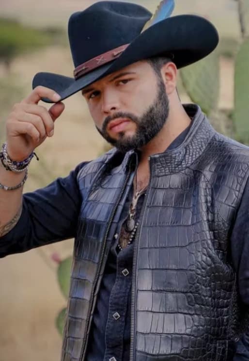 Leonardo Aguilar thumbnail