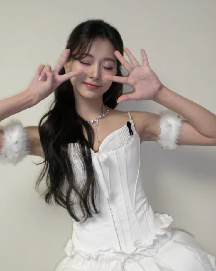 Tzuyu thumbnail