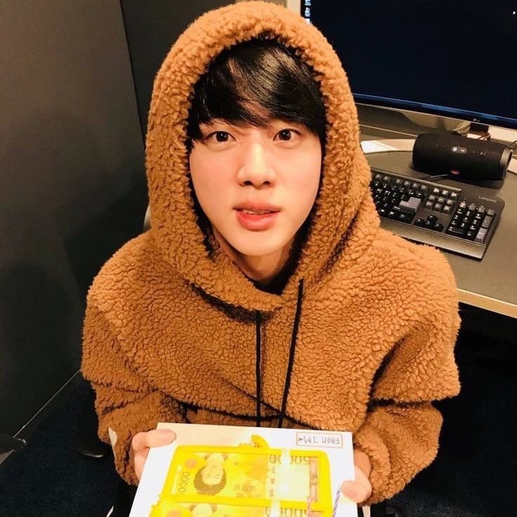 Jin💘 thumbnail