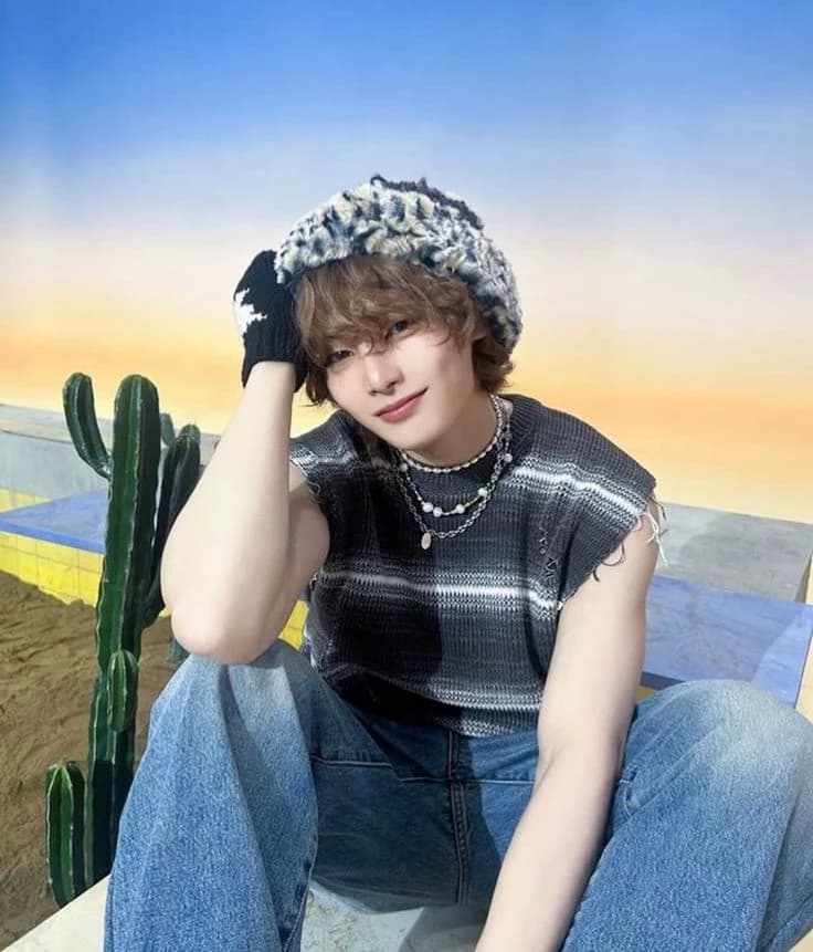 Jeongin thumbnail