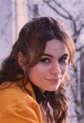 Adèle Castillon thumbnail