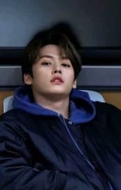 Stray kids thumbnail