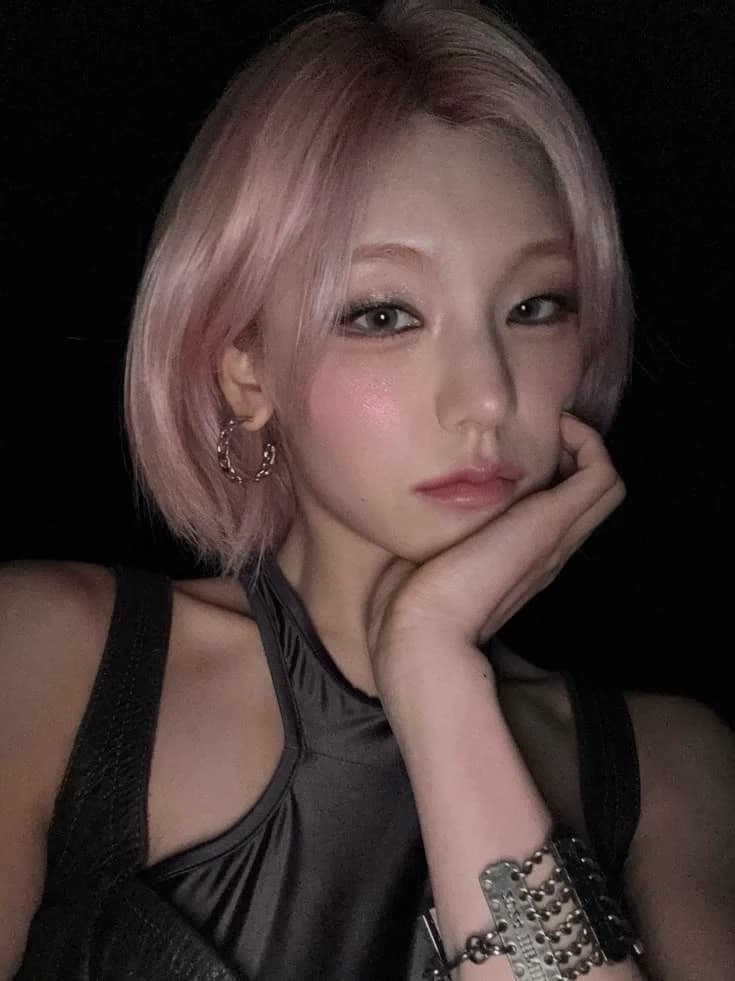 Hwang Yeji thumbnail