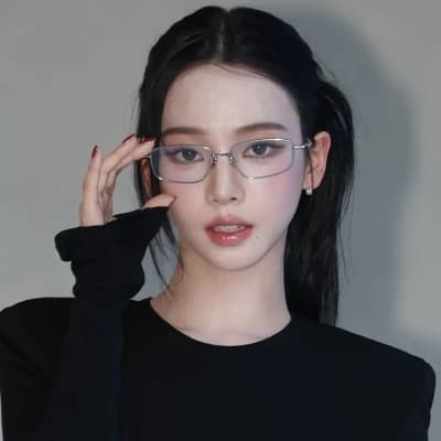 Karina thumbnail