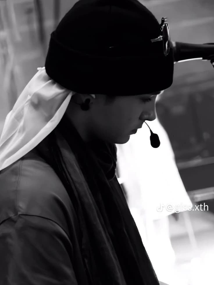 Tom kaulitz thumbnail