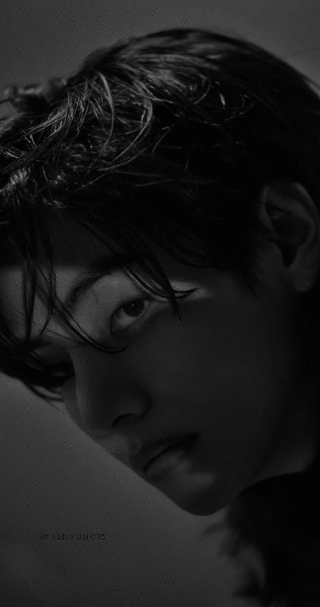 Kim taehyung thumbnail