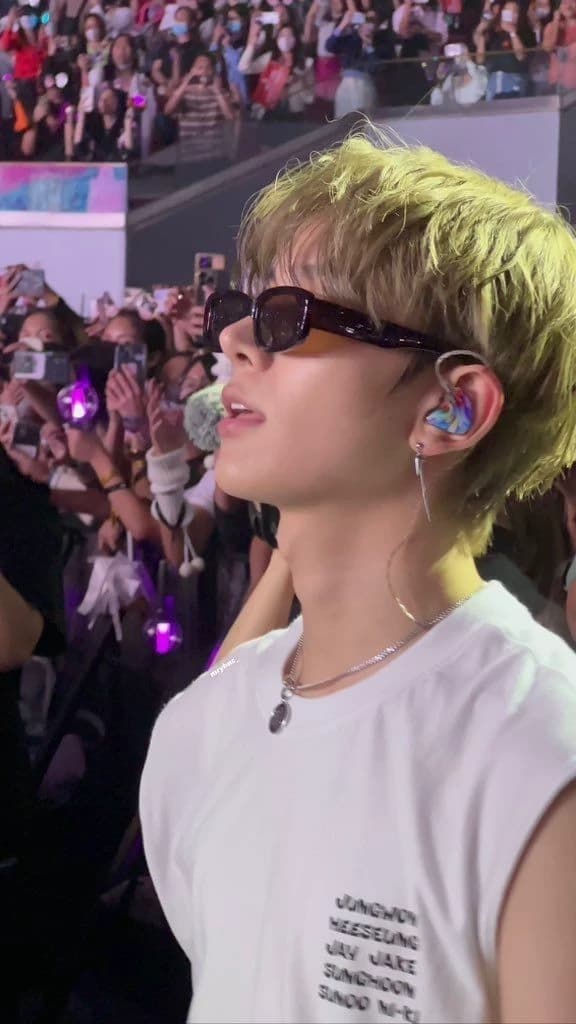 Heeseung  thumbnail